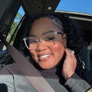 Meet your Posher, Kiara